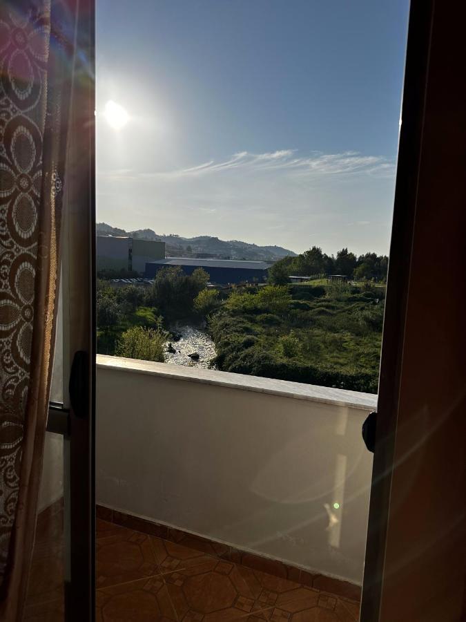 Sunny Riverside Tirana'S Oasis - Breakfast & Dinner ภายนอก รูปภาพ