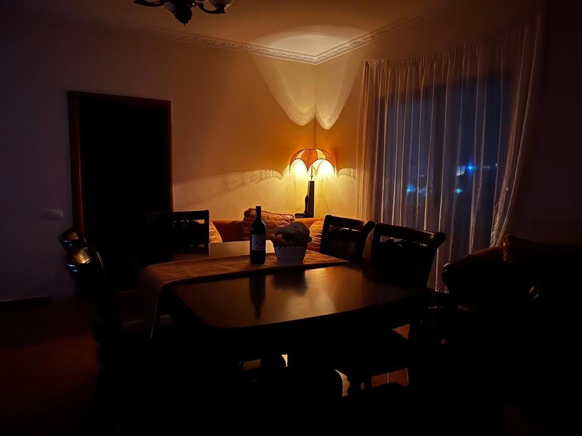 Sunny Riverside Tirana'S Oasis - Breakfast & Dinner ภายนอก รูปภาพ