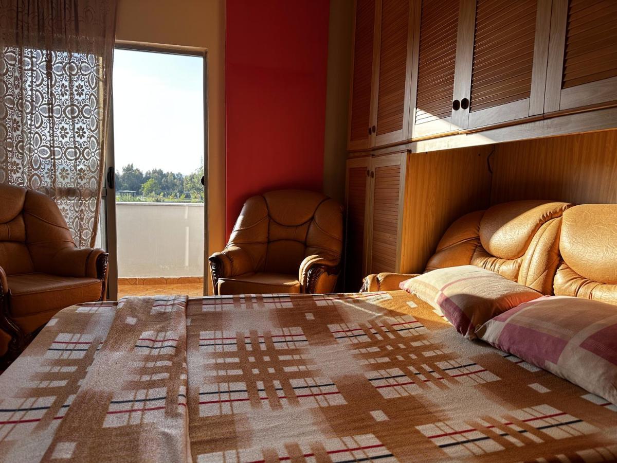 Sunny Riverside Tirana'S Oasis - Breakfast & Dinner ภายนอก รูปภาพ