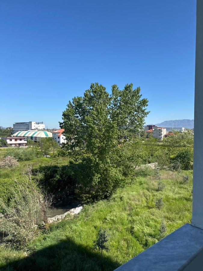 Sunny Riverside Tirana'S Oasis - Breakfast & Dinner ภายนอก รูปภาพ
